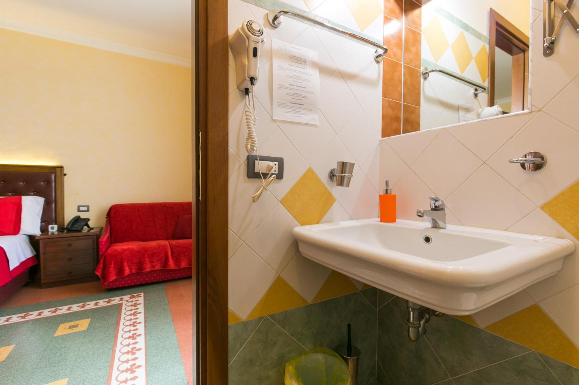 Anthony Guesthouse โรม ภายนอก รูปภาพ